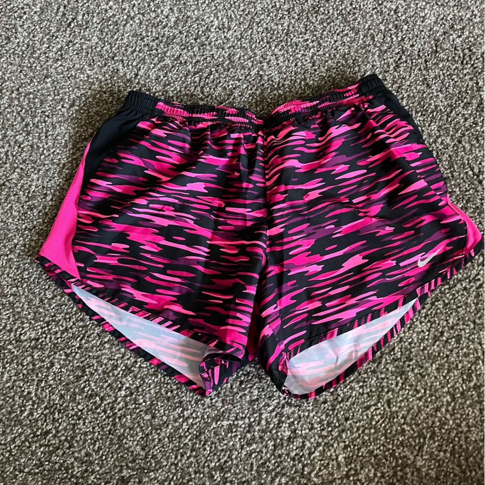 pink camouflage dri-fit brief lined shorts